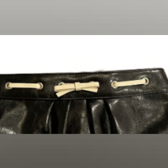 WHITE HOUSE BLACK MARKET BLACK WRISTLET/CLUTCH - Picture 4 of 5